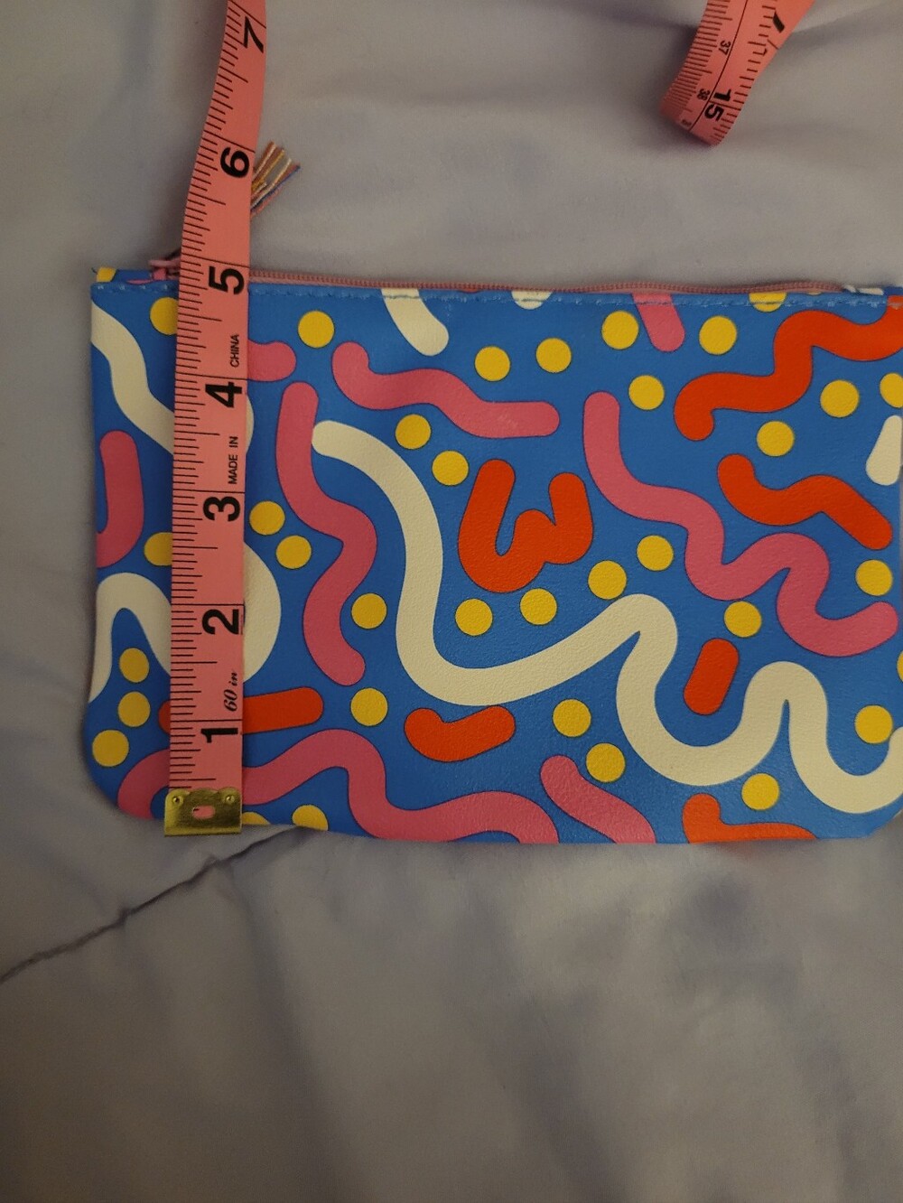 Ipsy Colorful Abstract Makeup Bag - Picture 5 of 6